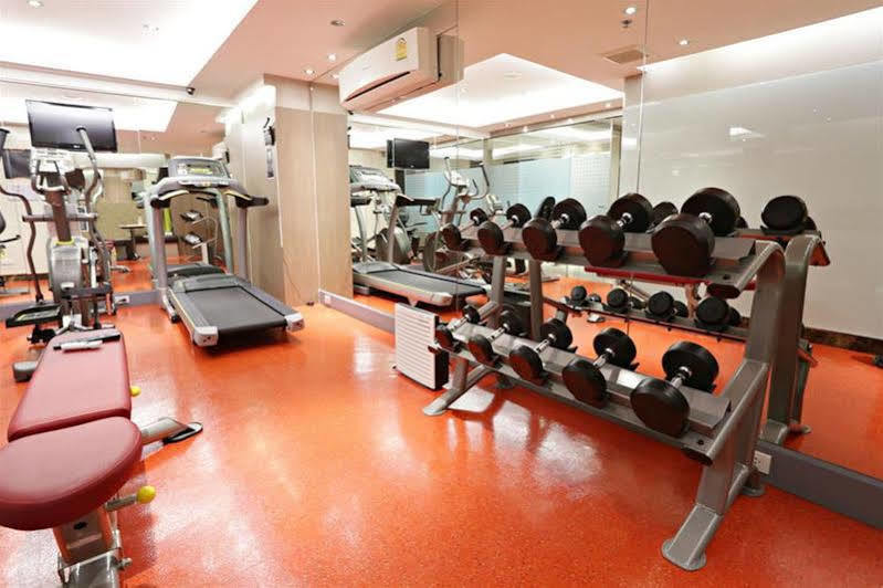 V Residence Serviced Apartment Bangkok Exteriör bild