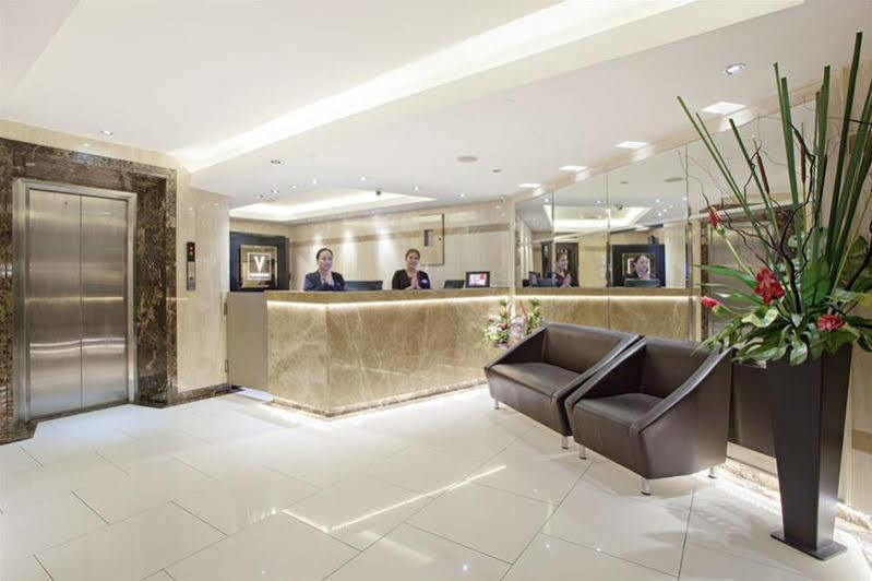 V Residence Serviced Apartment Bangkok Exteriör bild